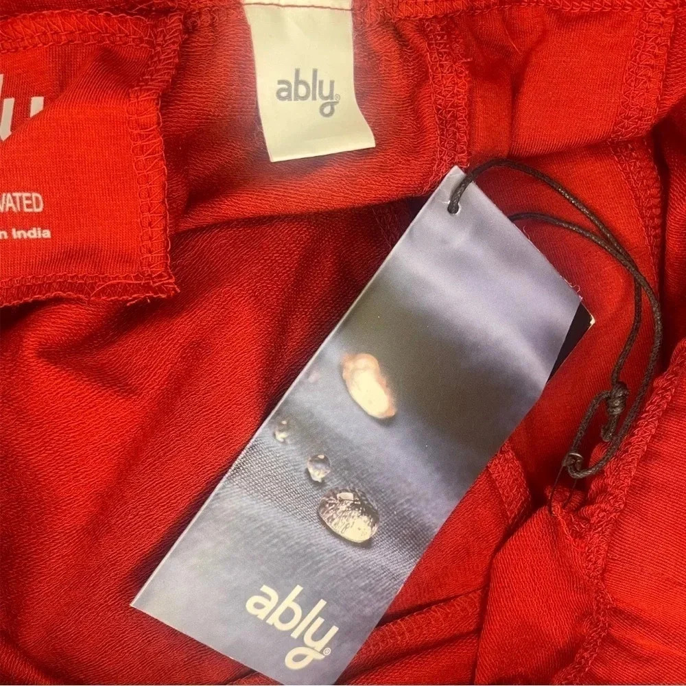 Ably Filium Tech Sweatpants Men’s Red Athleisure Joggers Performance Stretch NWT - Picture 4 of 10